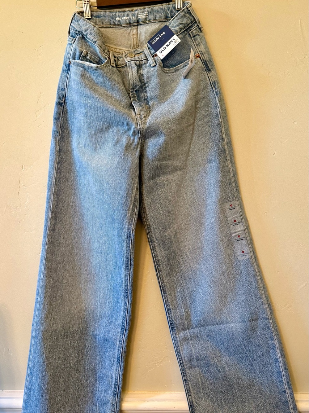 NWT Old Navy Extra High-Rise Wide-Leg Jeans Light Wash [Size 0]